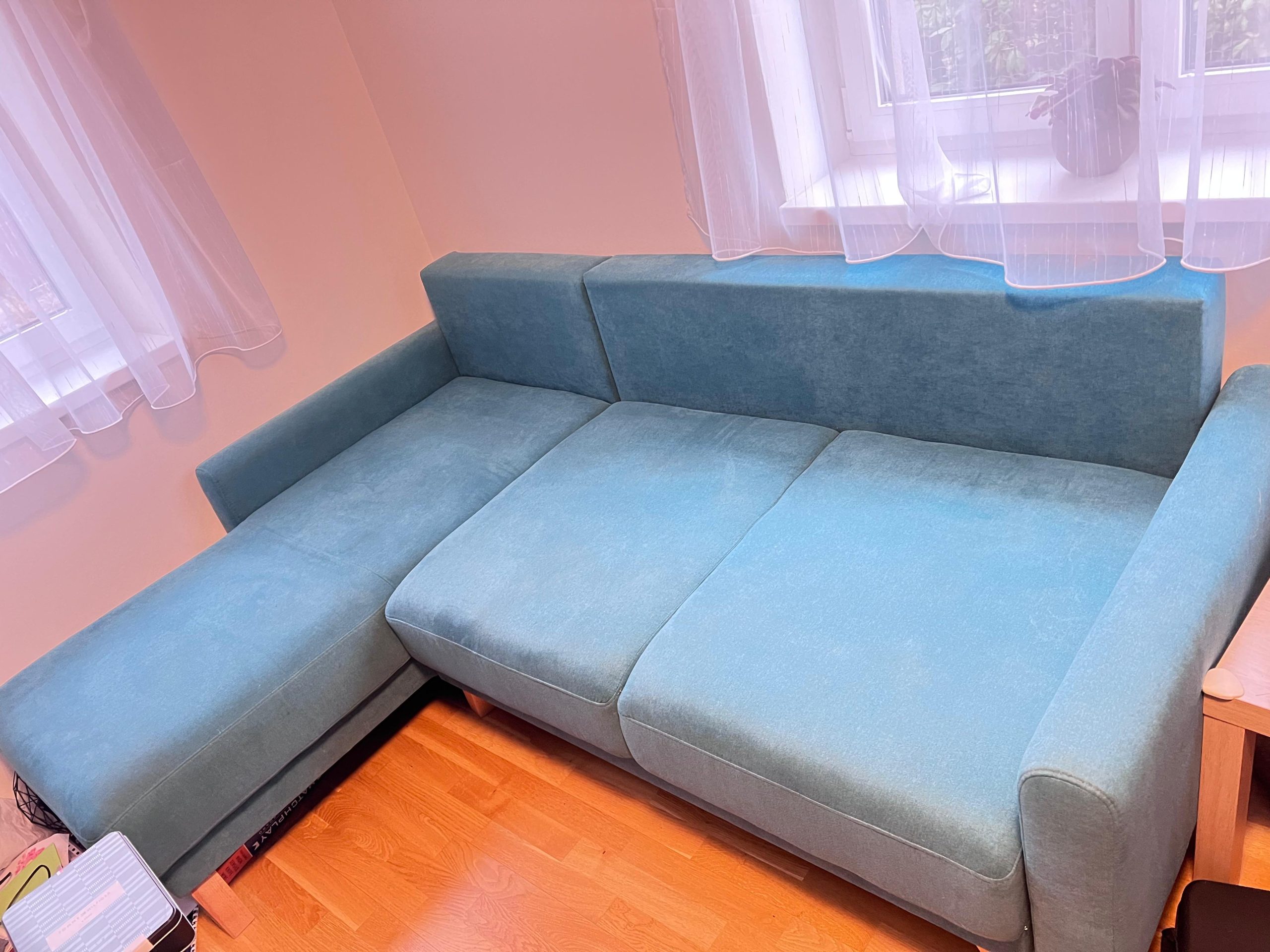 green-sofa1